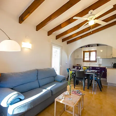 Neus - Plusholidays Willa